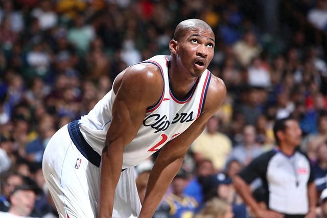 这工资拿得太舒服了！什琴斯尼加盟巴萨后仍未出场